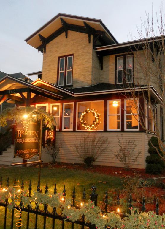 Brayton Bed And Breakfast Oshkosh Exterior photo
